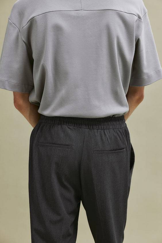 HM Hose mit Bügelfalten in Slim Fit Tägliche Deals