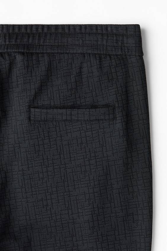 HM Strukturierte Hose im Slim Fit Riesige Ersparnisse