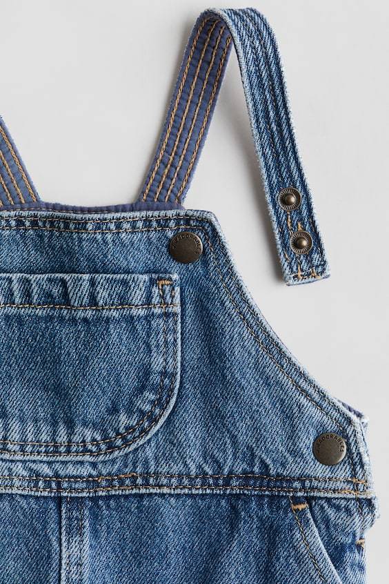 HM Latzhose aus Denim Neueste Mode