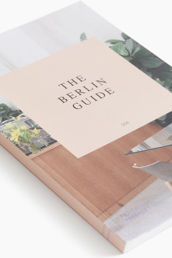 HM Petite Passport Travel Guide Räumungsverkauf