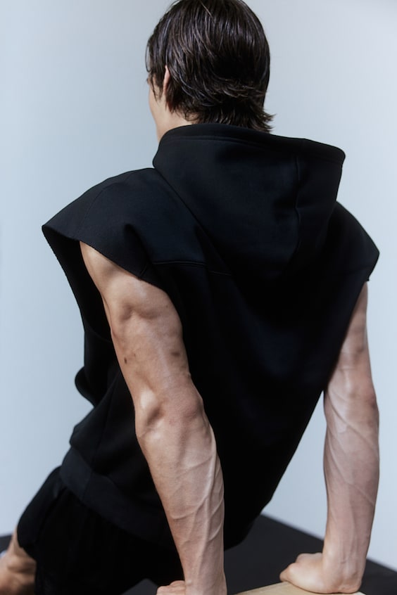 HM Ärmelloser Sport-Hoodie in Loose Fit Verkauf