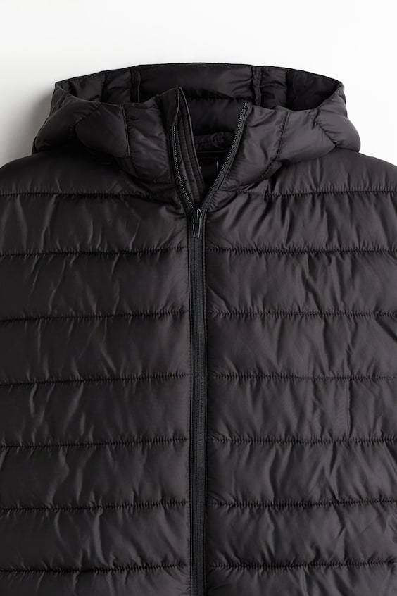 HM Leichte Pufferjacke in Slim Fit Black Friday