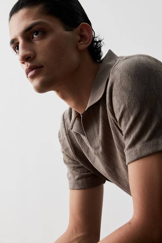 HM Strukturiertes Poloshirt in Slim Fit Riesige Ersparnisse