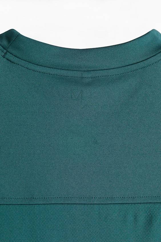 HM Loose Fit Sports vest top in DryMove™ Bis zu 65% Rabatt
