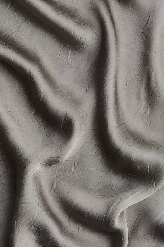 HM Maxirock aus gecrinkeltem Satin Zeitlich begrenztes Angebot