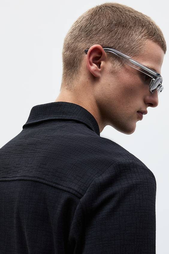 HM Overshirt mit Struktur in Regular Fit Im Verkauf