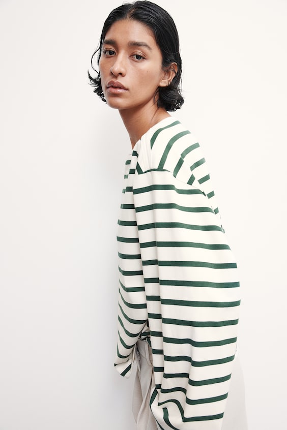 HM Oversized Shirt mit U-Boot-Ausschnitt Neueste Mode