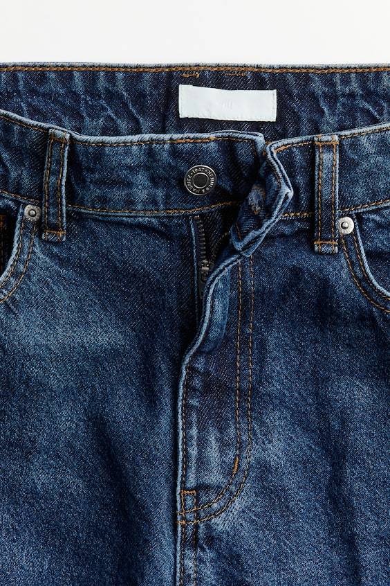 HM Schmal zulaufende Jeans Bügelfalten Tägliche Deals