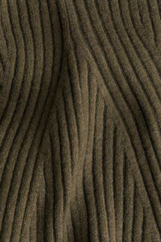 HM Geripptes Strickkleid Sonderangebote