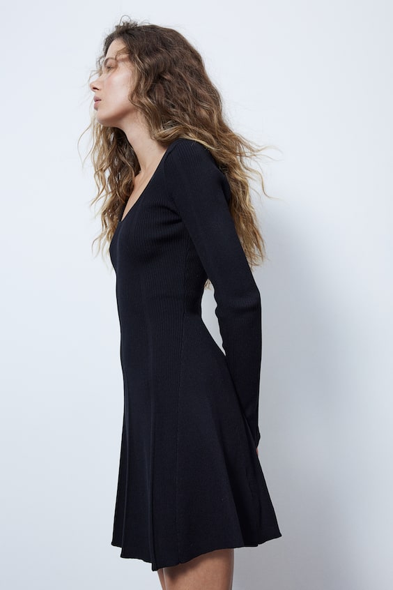 HM Flared-skirt rib-knit mini dress Super Sparpreis