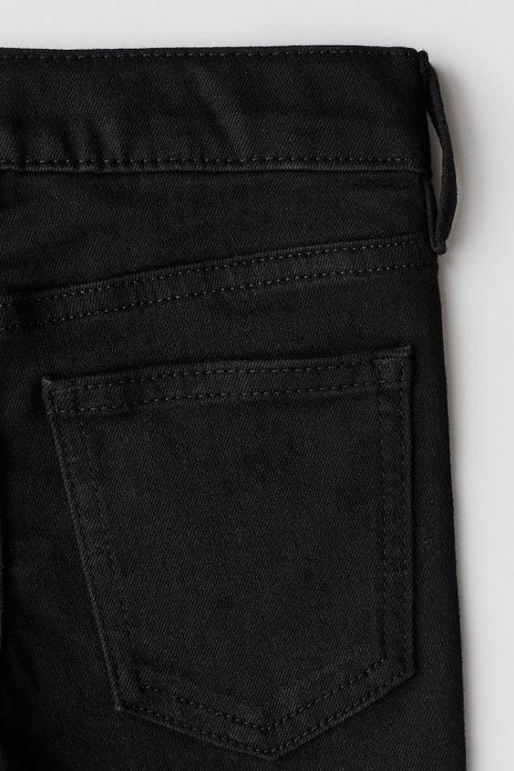 HM 2-teiliges Set mit Shirt und Jeans Im Verkauf