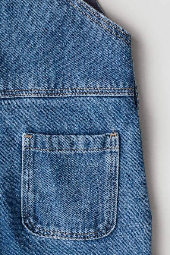 HM Latzhose aus Denim