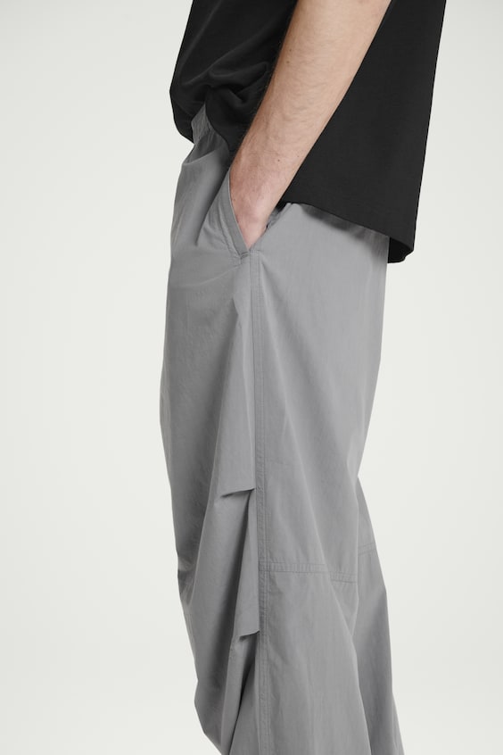 HM BAUMWOLLHOSE MIT WEITEM BEIN UND ELASTISCHEM BUND Schlussverkauf
