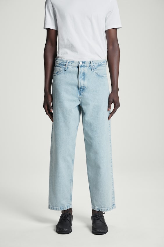 HM DOME JEANS – GERADES/KNÖCHELLANGES BEIN Blitzverkäufe
