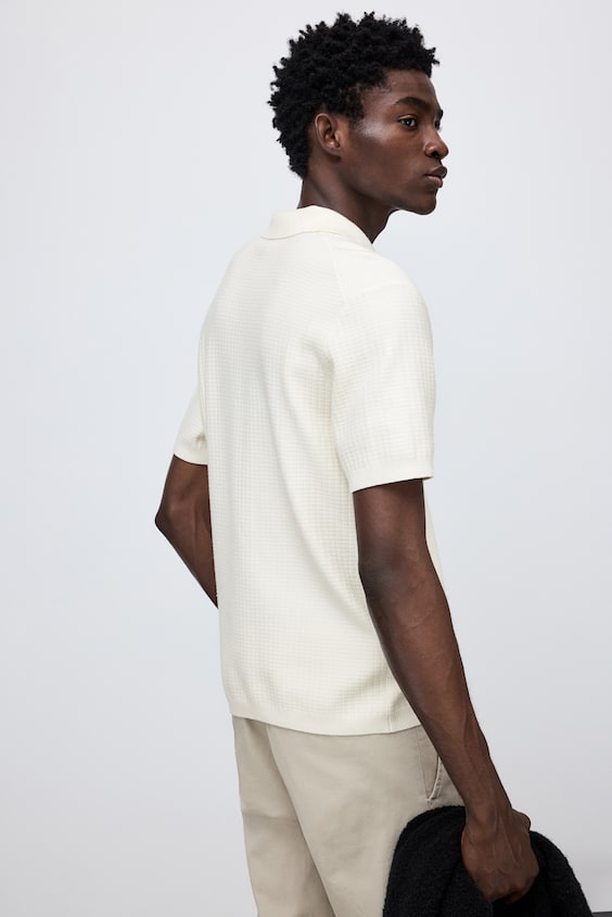 HM Poloshirt mit Struktur in Regular Fit Begrenztes Angebot