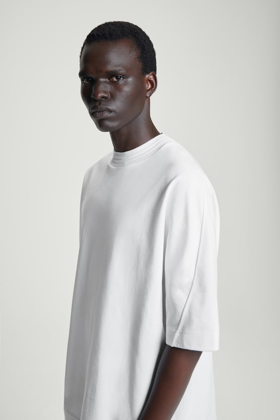 HM GEWICHTIGES OVERSIZED-T-SHIRT MIT KRAGEN Preisnachlass