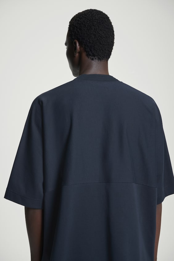 HM GEWICHTIGES OVERSIZED-T-SHIRT MIT KRAGEN Saisonschlussverkauf