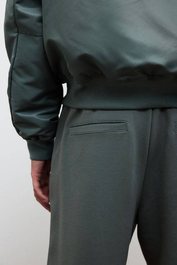 HM Twilljoggers in Slim Fit Große Rabatte