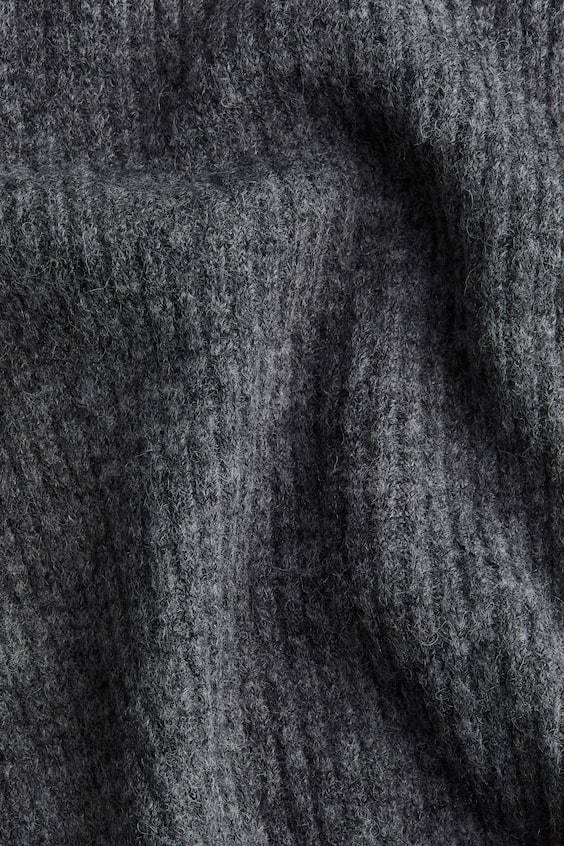HM Schulterfreier Pullover Sonderangebot
