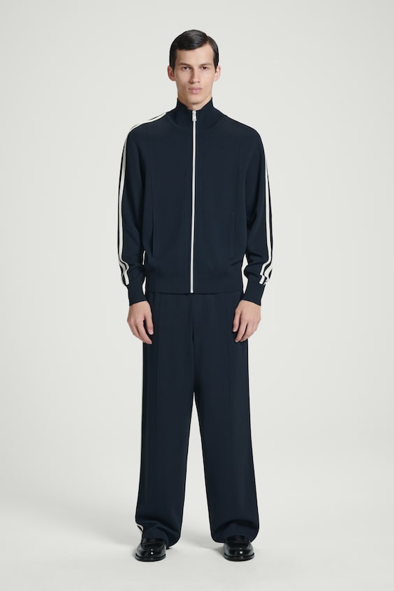 HM STRICK-TRAININGSJACKE MIT KONTRASTSTREIFEN Zeitlich begrenztes Angebot