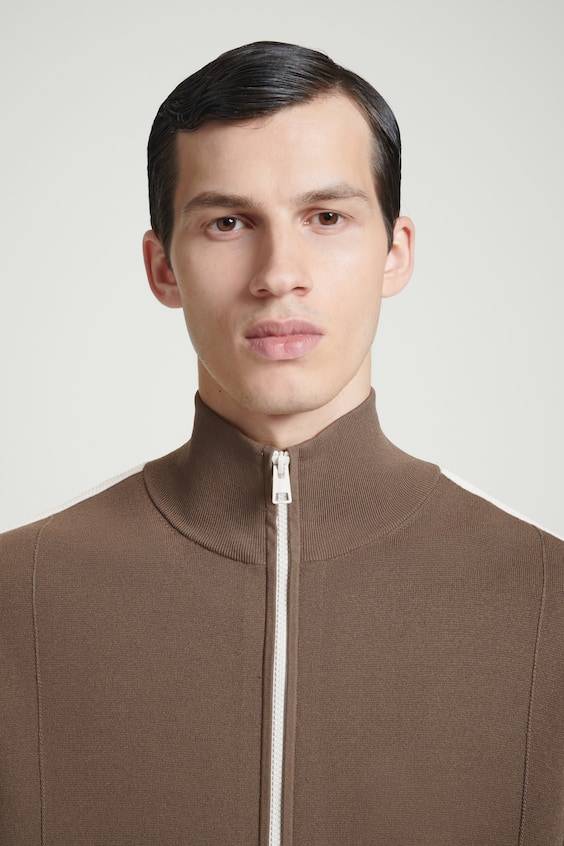 HM STRICK-TRAININGSJACKE MIT KONTRASTSTREIFEN Exklusive Angebote