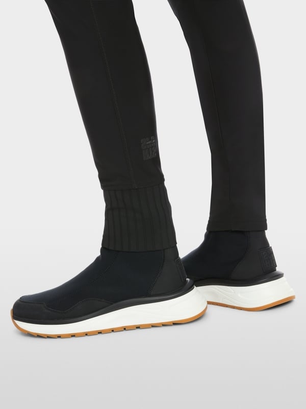 Marc Cain Modell SINNAR im sportiven Slim Fit Kostenlose Rückgabe