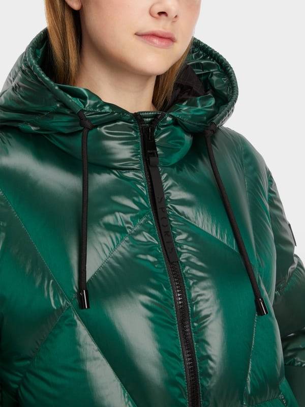 Marc Cain Outdoor-Jacke im shiny Nylon Fabrikladen