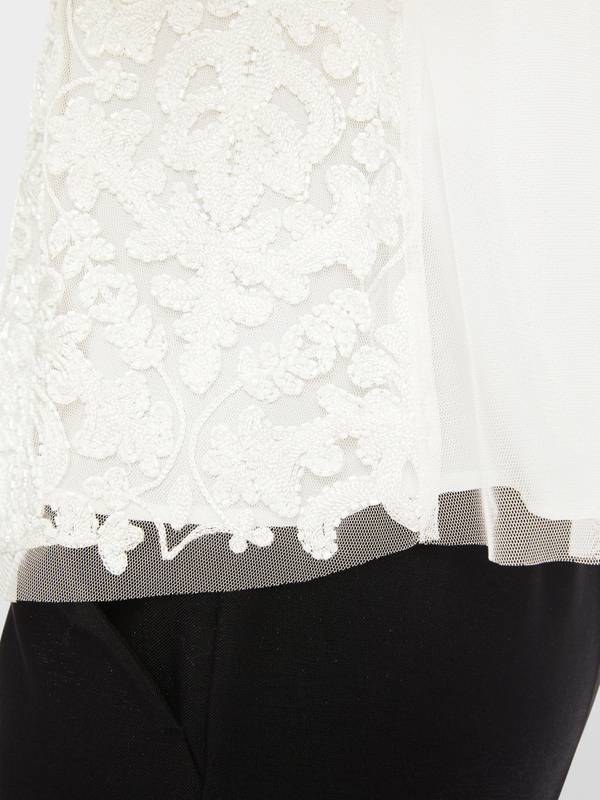 Marc Cain Spitzen-Bluse mit Perlen-Stickerei Weihnachtsangebot