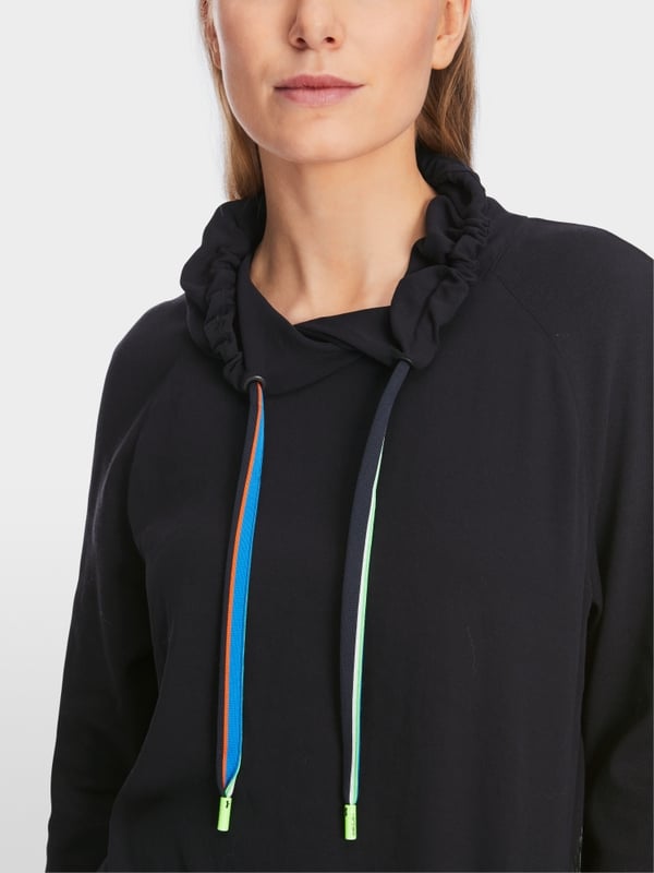 Marc Cain Raglanbluse mit Rüschendetail Saisonale Angebote