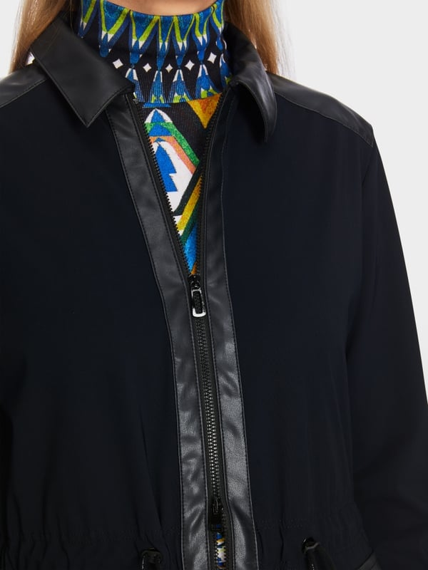 Marc Cain Sportive Jacke in Materialmix 50% Rabatt mit kostenlosem Versand
