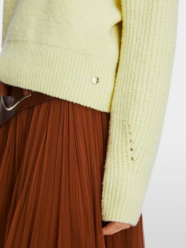 Marc Cain Knitted in Germany Sweater - oversized Clearance-Verkauf