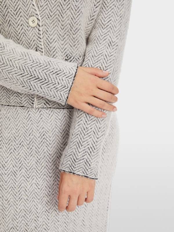 Marc Cain Eleganter Cardigan Knitted in Germany Im Verkauf