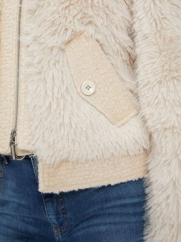 Marc Cain Outdoorjacke in Fun Fur im Angebot
