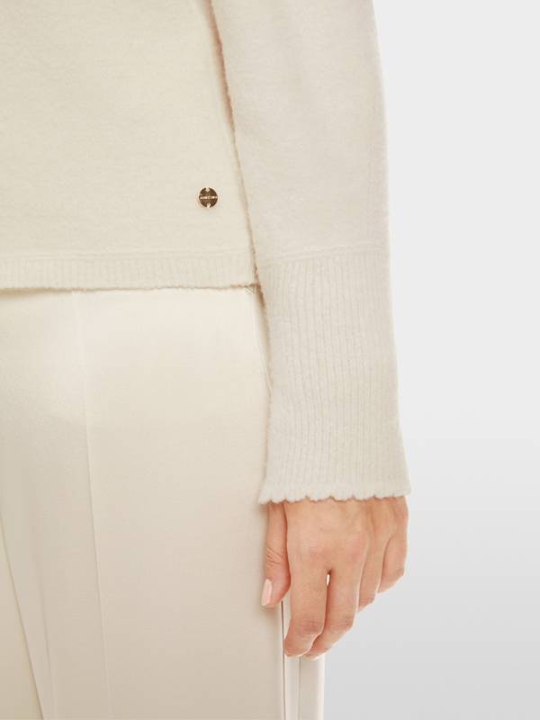 Marc Cain Körpernaher Sweater Knitted in Germany Meist gekauft