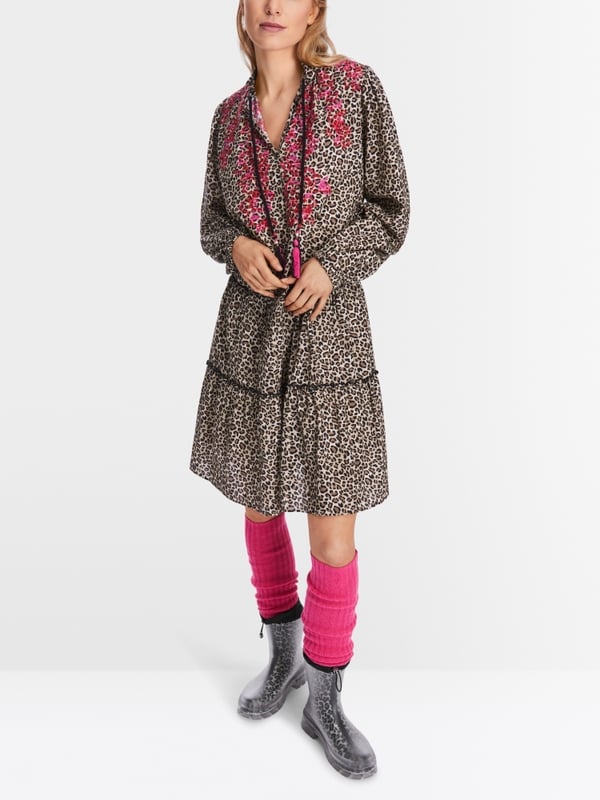 Marc Cain Kurzes Stufenkleid in Baumwolle Neueste Stile