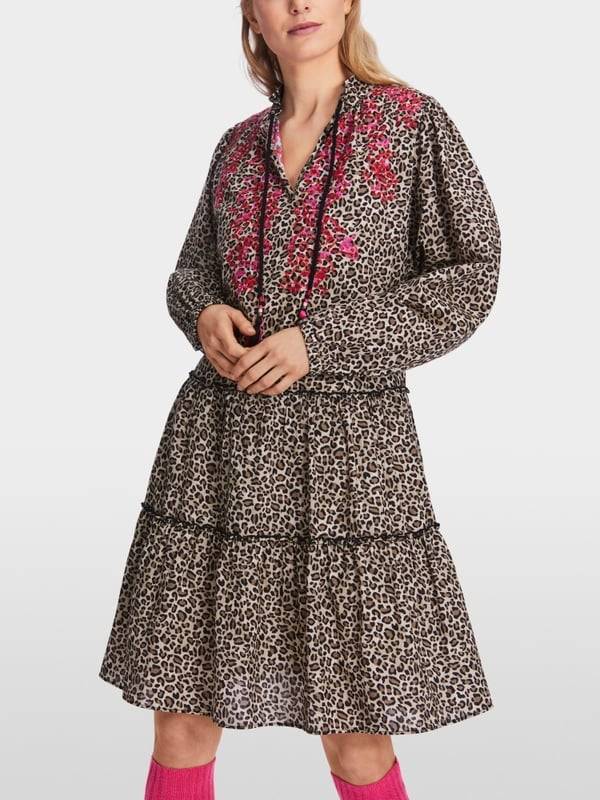 Marc Cain Kurzes Stufenkleid in Baumwolle Neueste Stile