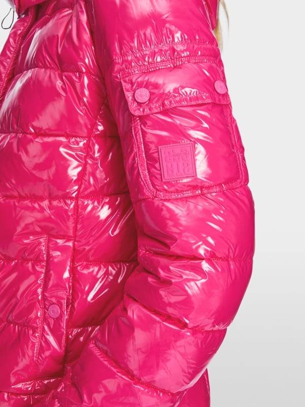 Marc Cain Körpernahe Outdoor-Jacke mit Kapuze Speichern exportieren