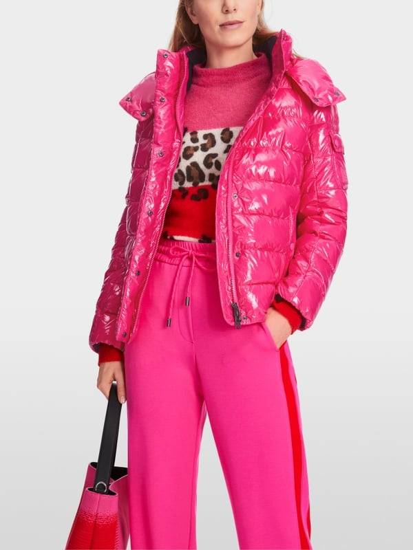 Marc Cain Körpernahe Outdoor-Jacke mit Kapuze Speichern exportieren