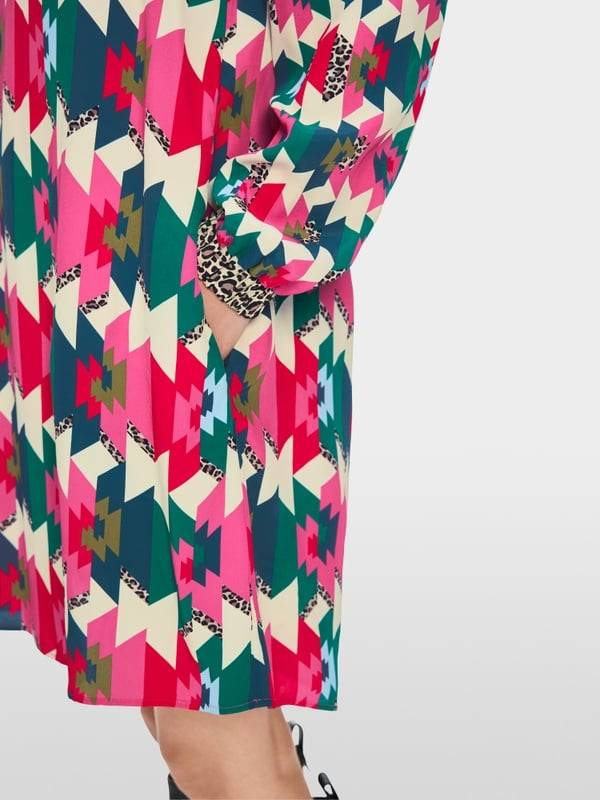 Marc Cain Viskosekleid in Material- und Mustermix Fabrikverkauf