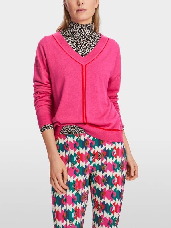 Marc Cain Sweater mit V-Neck - "Rethink Together" Black Friday