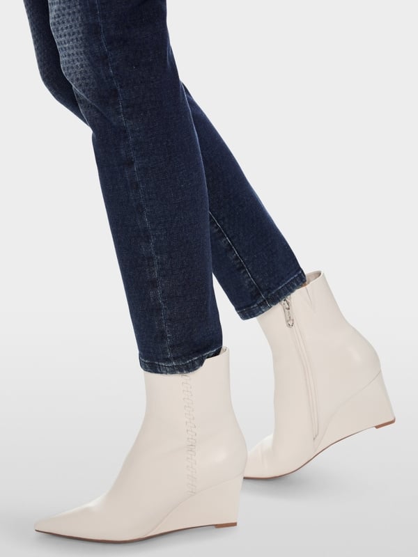 Marc Cain Low Waist Jeans - Modell SILVI Begrenztes Angebot