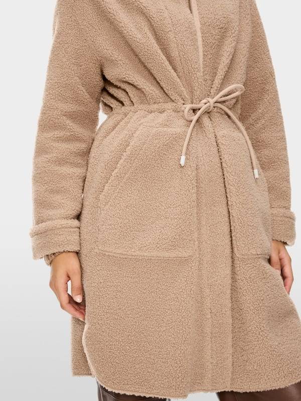 Marc Cain Mantel in lockigem Fun Fur Online