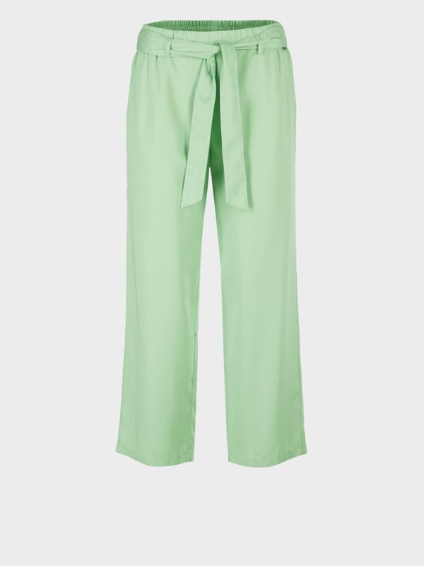 Marc Cain Modell WASHINGTON „Rethink Together“ Valentinstagsangebot