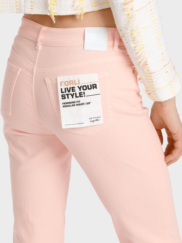 Marc Cain Modell FORLI – Jeans “Rethink Together” Zeitlich begrenztes Angebot