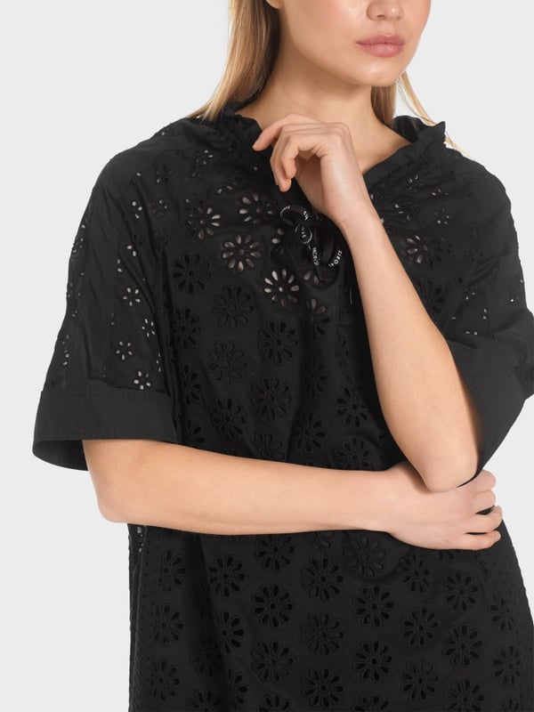 Marc Cain Kleid mit Lochstickerei Letzter Tag