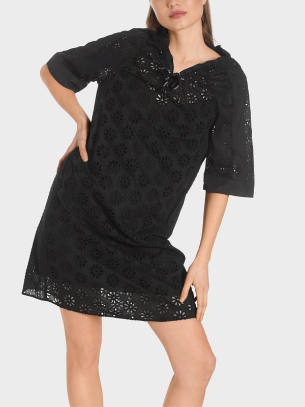Marc Cain Kleid mit Lochstickerei Letzter Tag