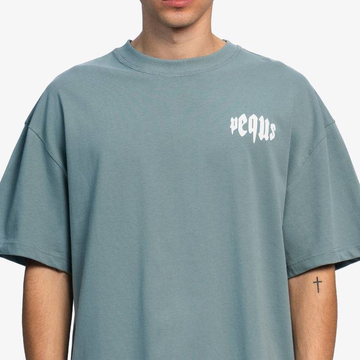 Pequs Mythic Chest Logo T-Shirt Super Sparpreis