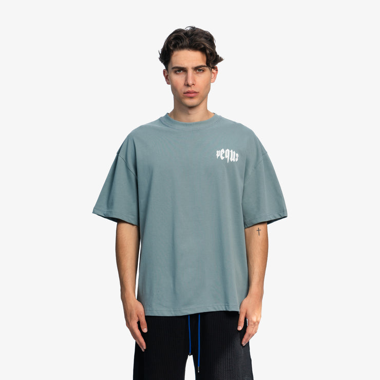 Pequs Mythic Chest Logo T-Shirt Super Sparpreis