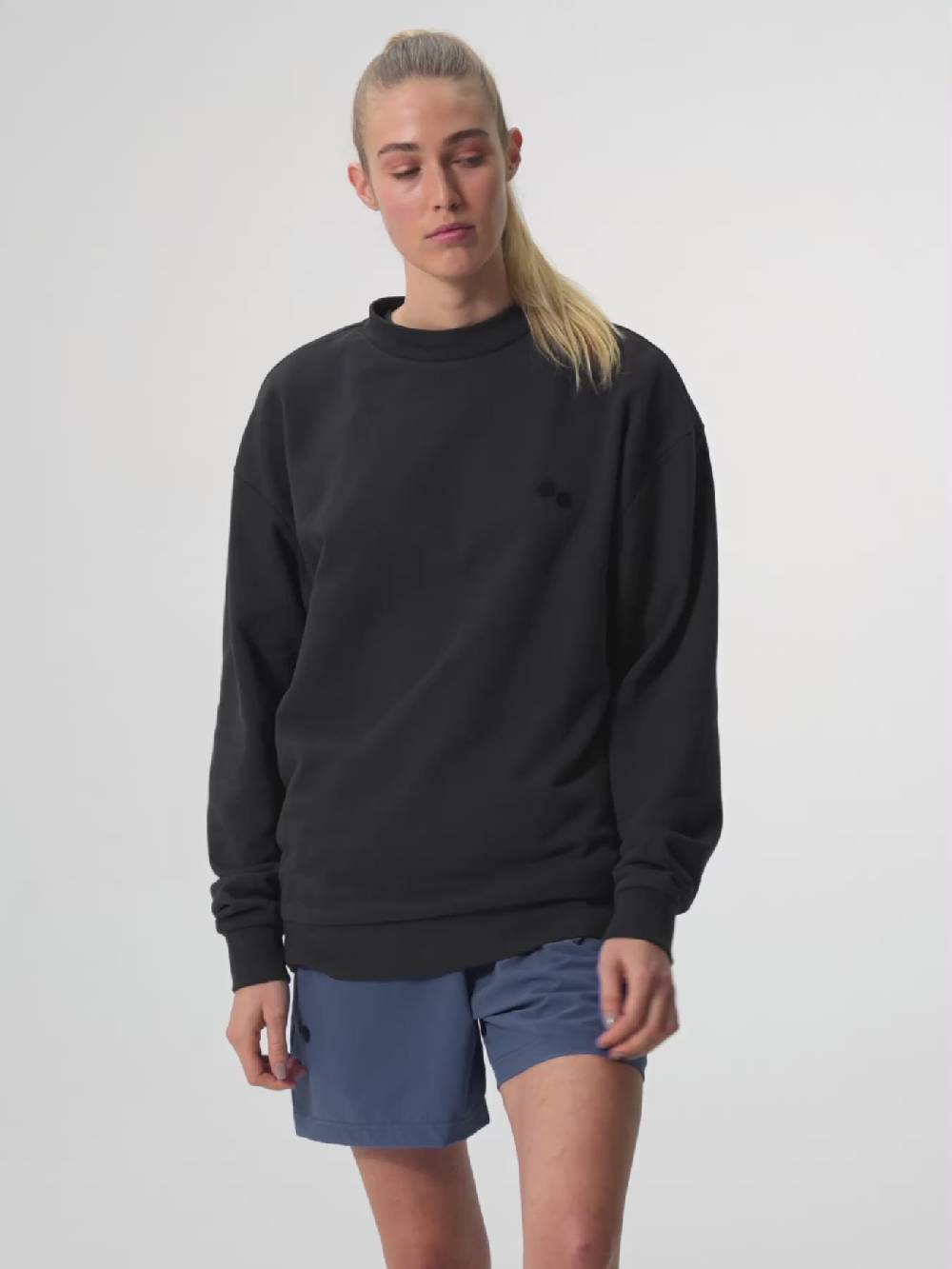 Pinqponq Sweatshirt - Circles Peat Black (Unisex) Hotsell