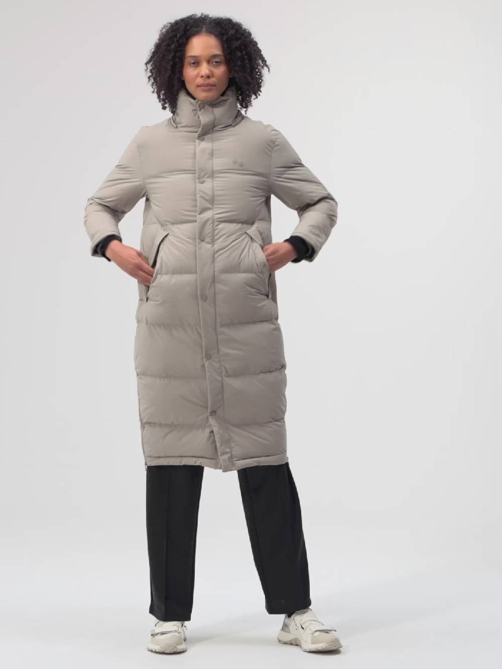 Pinqponq Puffy Parka - Cement Taupe (Female) Valentinstagsangebot